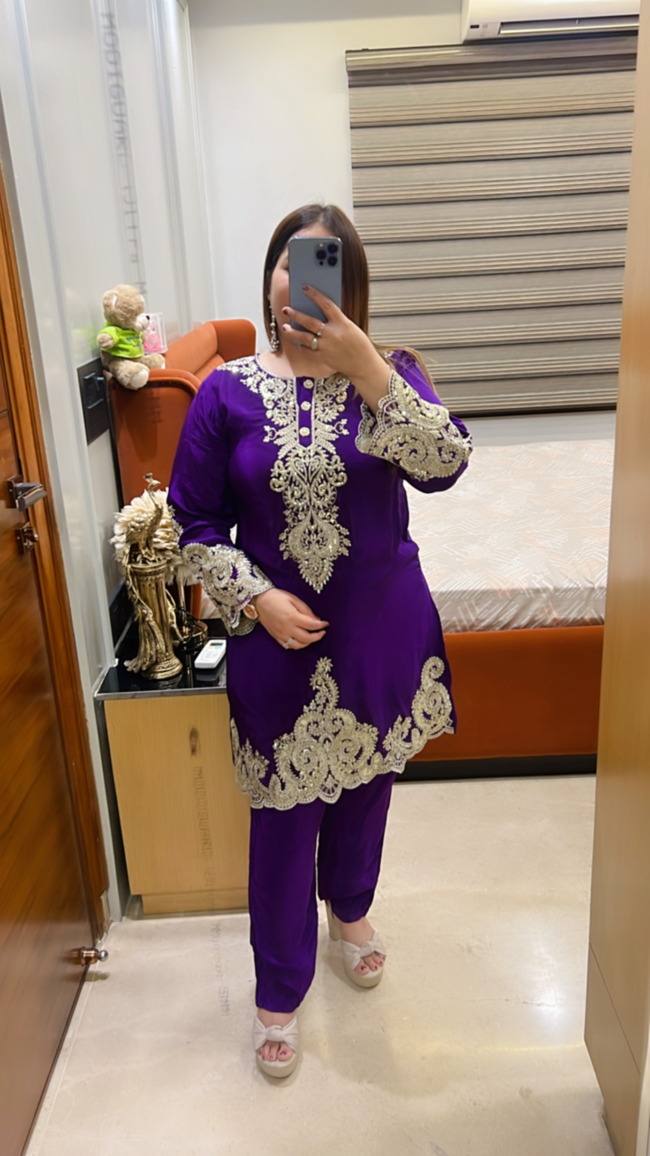 {"eid":"2662484707376944","cameraposition":1}